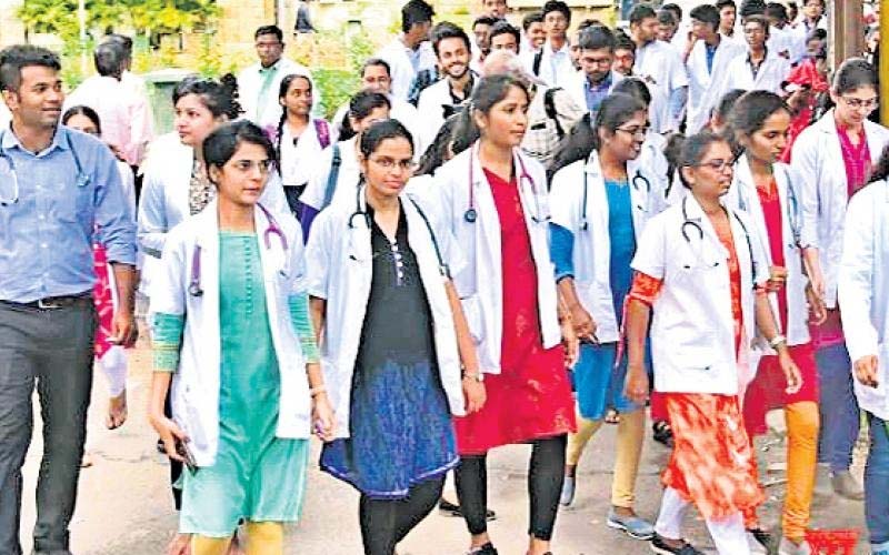 Medical College Faculty Salary Crisis - The Bankruptcy of Governments